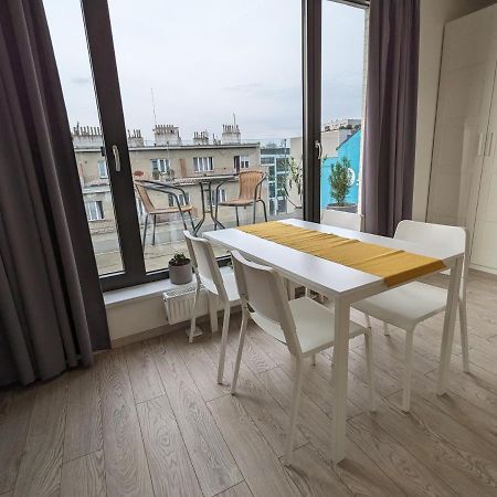 Cozy Apartment With Big Terrace In Central Prague - Karlin Eksteriør billede