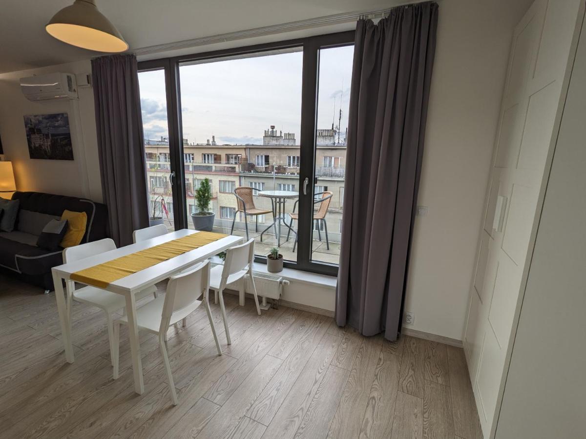Cozy Apartment With Big Terrace In Central Prague - Karlin Eksteriør billede